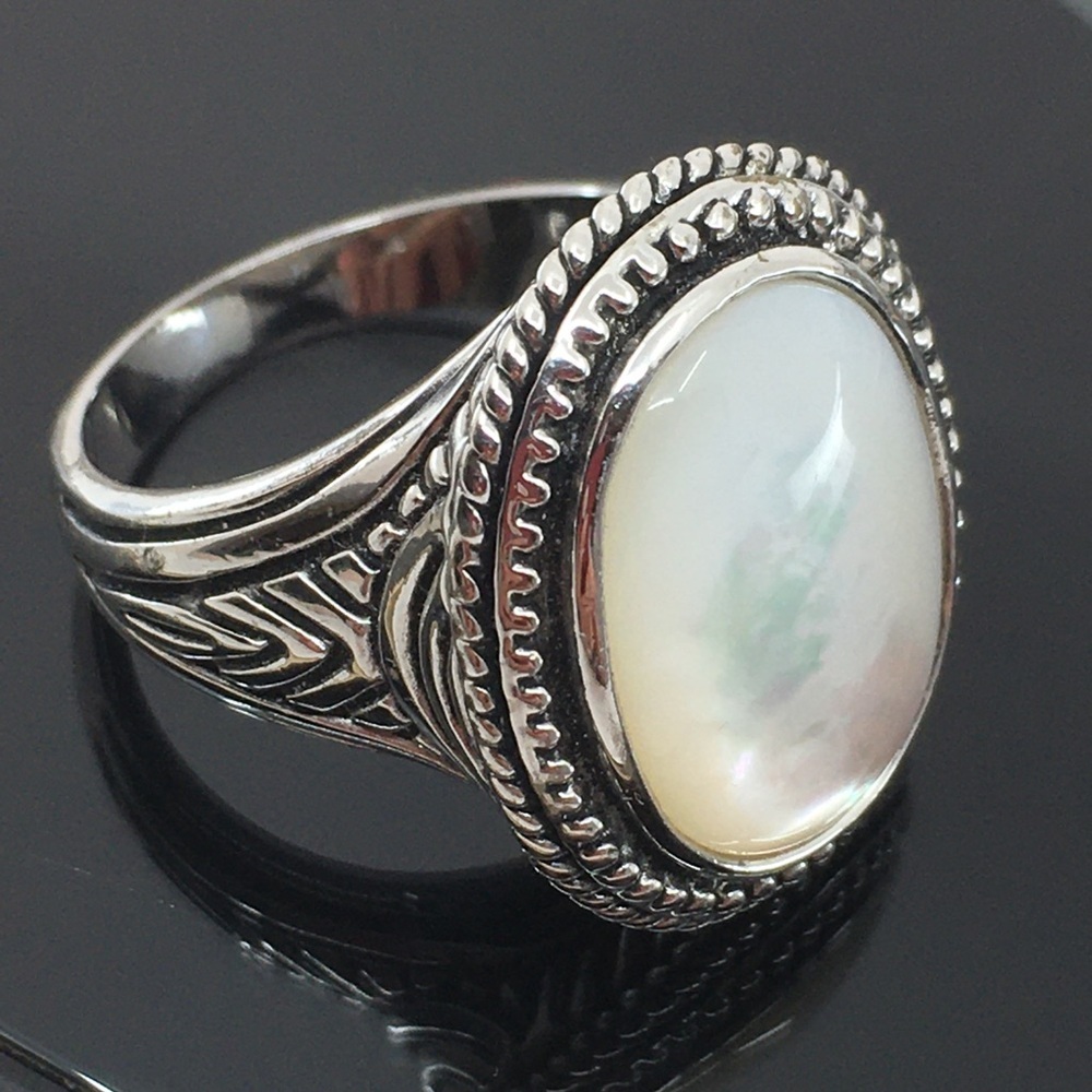 Chunky Mother of Pearl Ring Natural Iridescent Stone Oval Cabochon Silver Tone